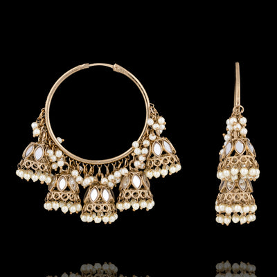 Lubna Earrings - Pearl