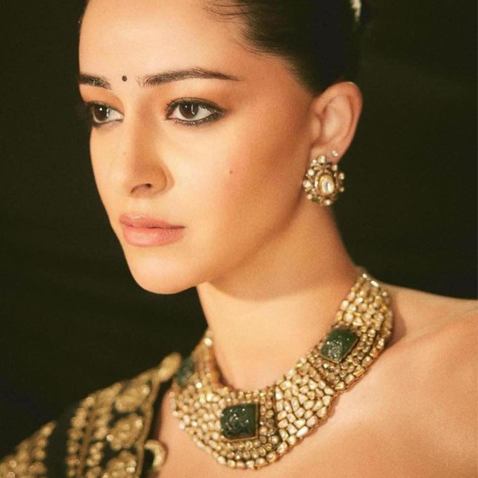 Custom Order Ananya Panday Set – á La Couture1