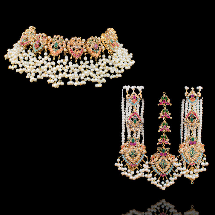 Laela Set With Necklace