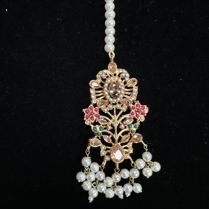 Sara Teekah - Champagne