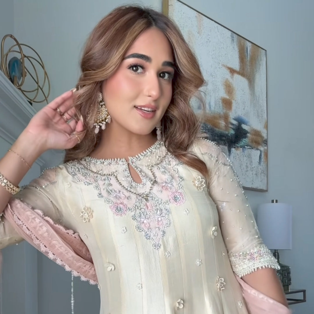 Esha Look - Available in 2 Options