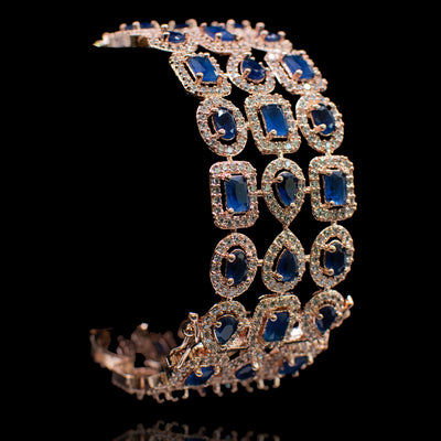 Alila Bangle - Available in 2 Colors