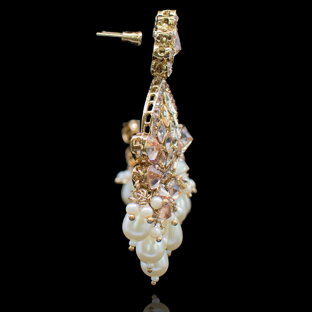 Waniya Earrings - Pearl