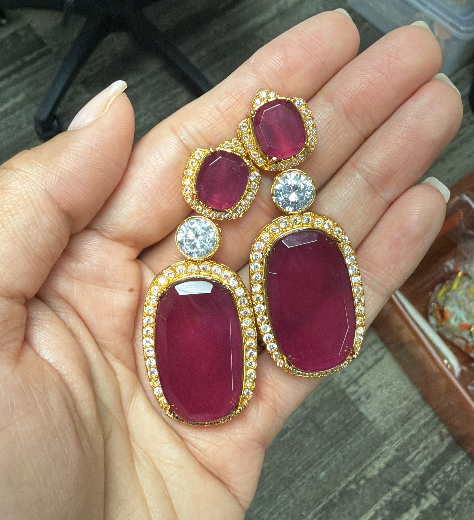 Elerie Earrings - Burgundy