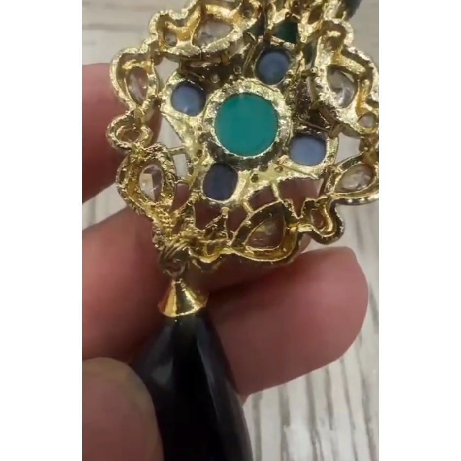 Aarna Earrings