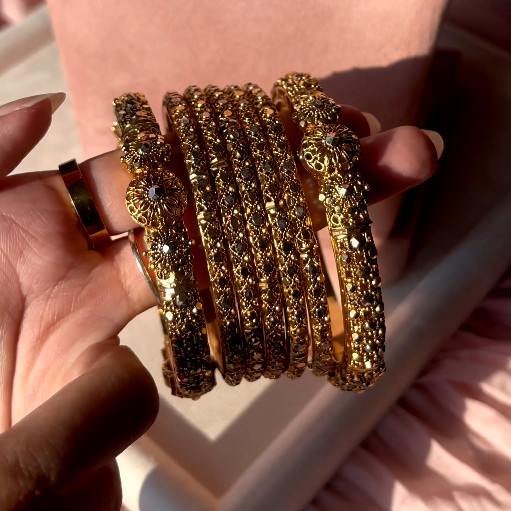 Mawra Bangles - Available in 3 Sizes