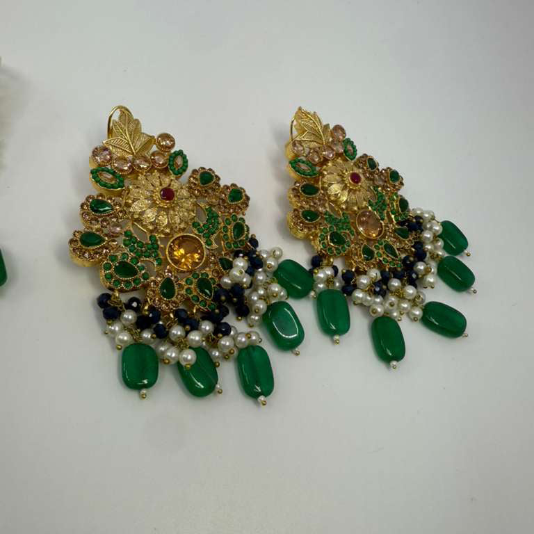 Valini Set With Green Beads