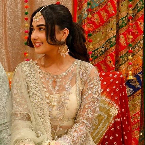 Esha Earrings & Teekah Look