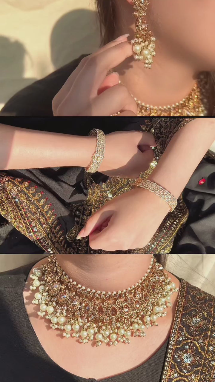 Minza Look