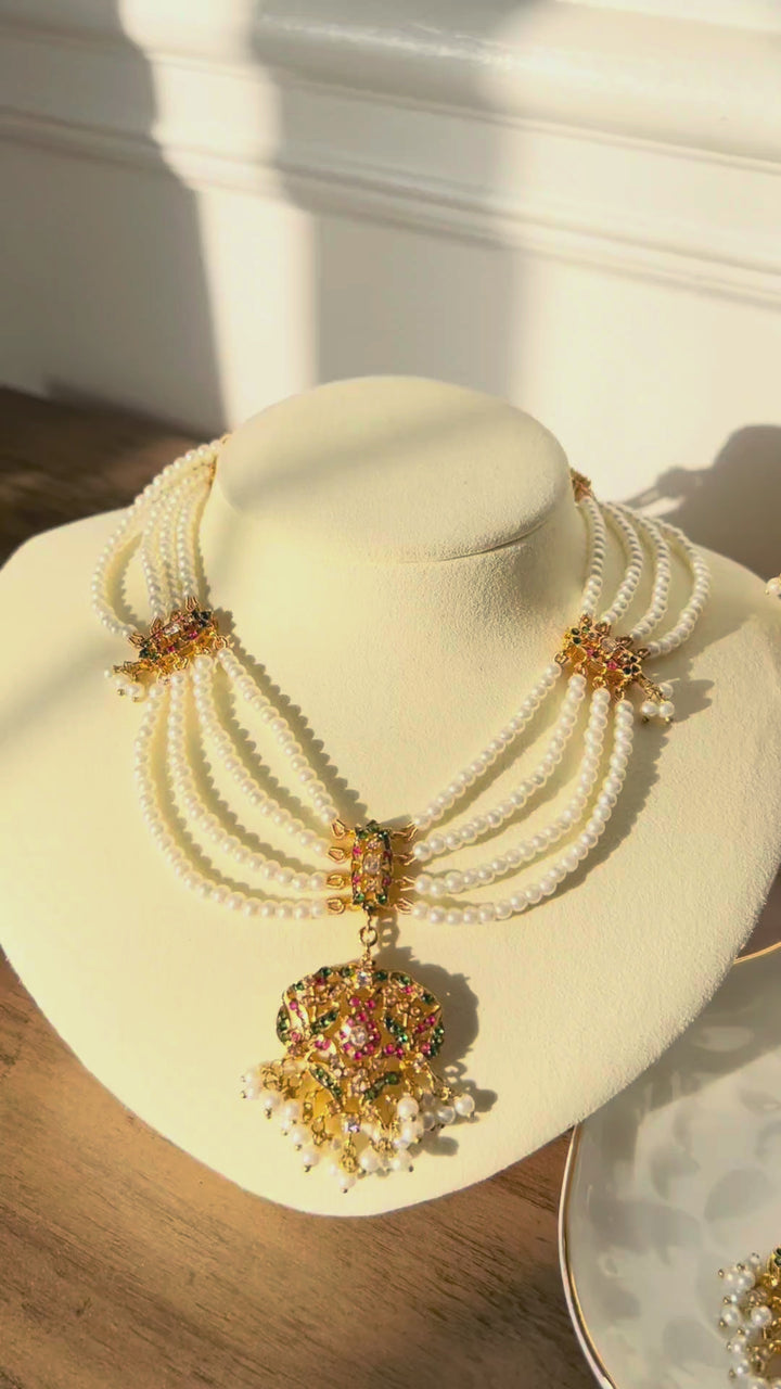 Divya Set - Ruby & Emerald