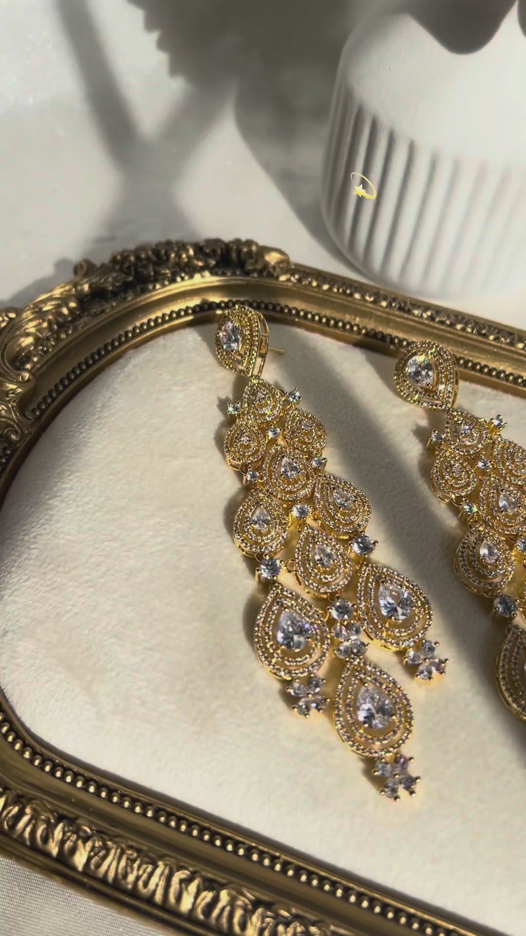 Lyha Earrings - Gold