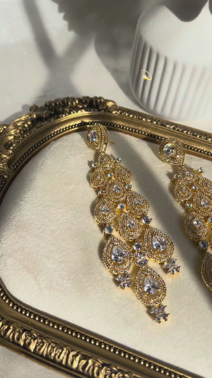 Lyha Earrings - Gold