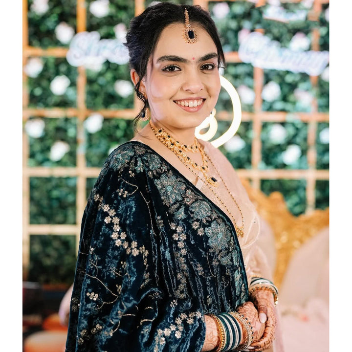 Veena Look - Sapphire