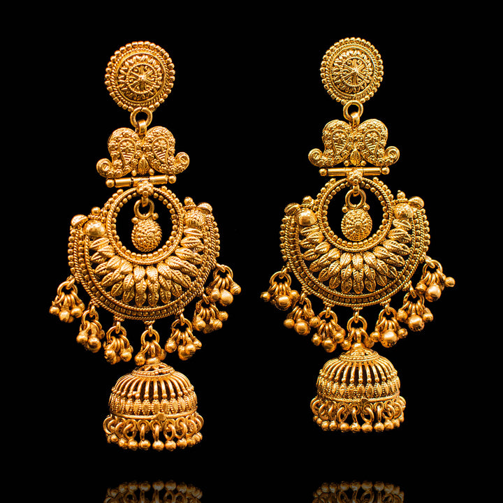 Tavisha Set