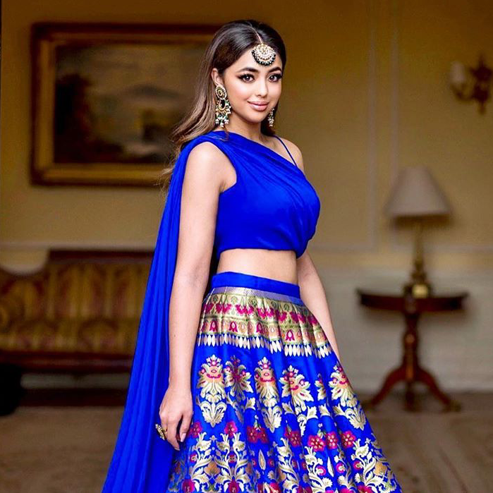 Ahana Look - Available in 2 Options