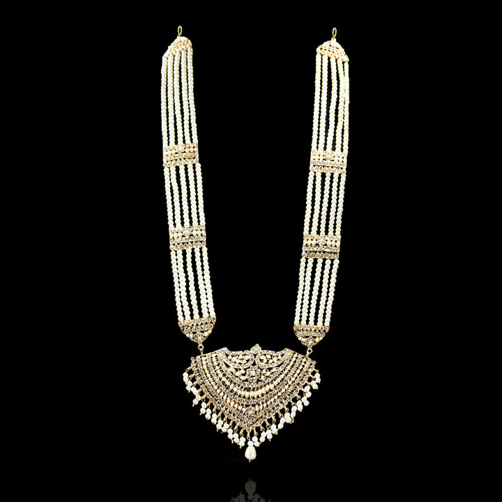 Aniqa Set