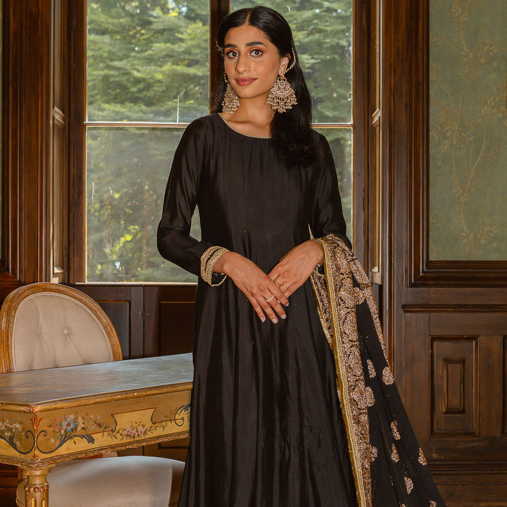 Liwa Look