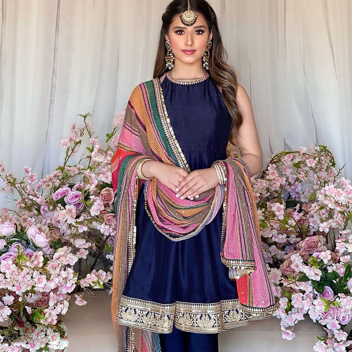 Ahana Look - Available in 2 Options