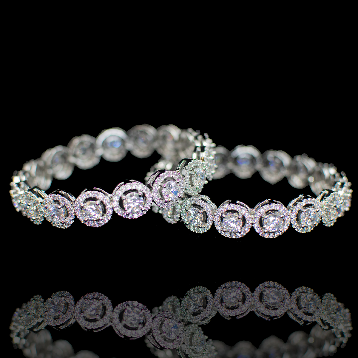 Zaha Bangles - Available in 2 Plating Options