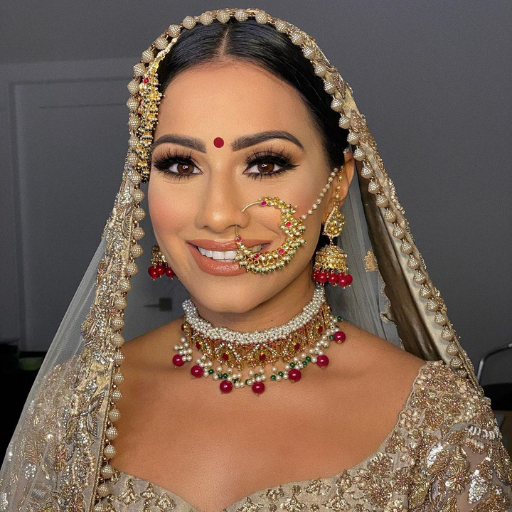 Mithya Look