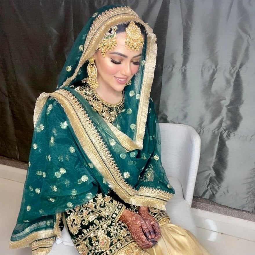 Sana Khan Look