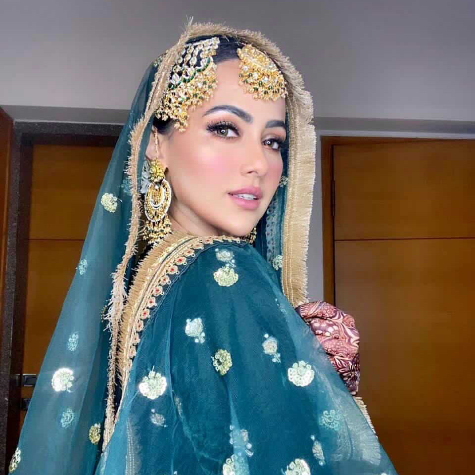 Sana Khan Look
