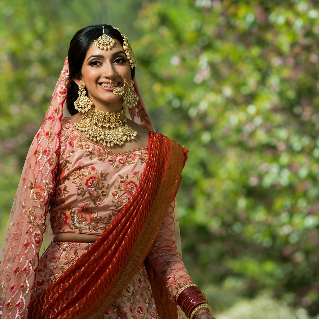 Mansi Look
