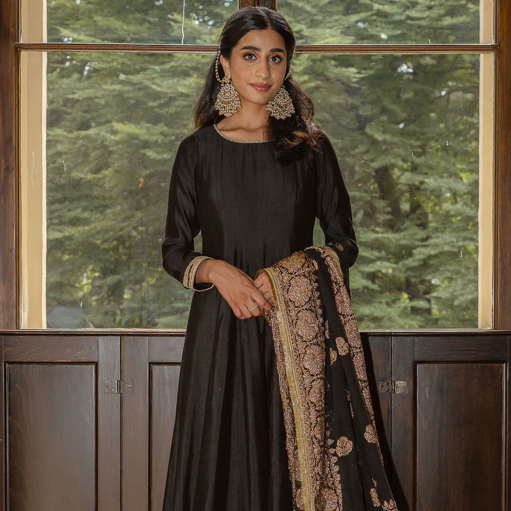 Liwa Look