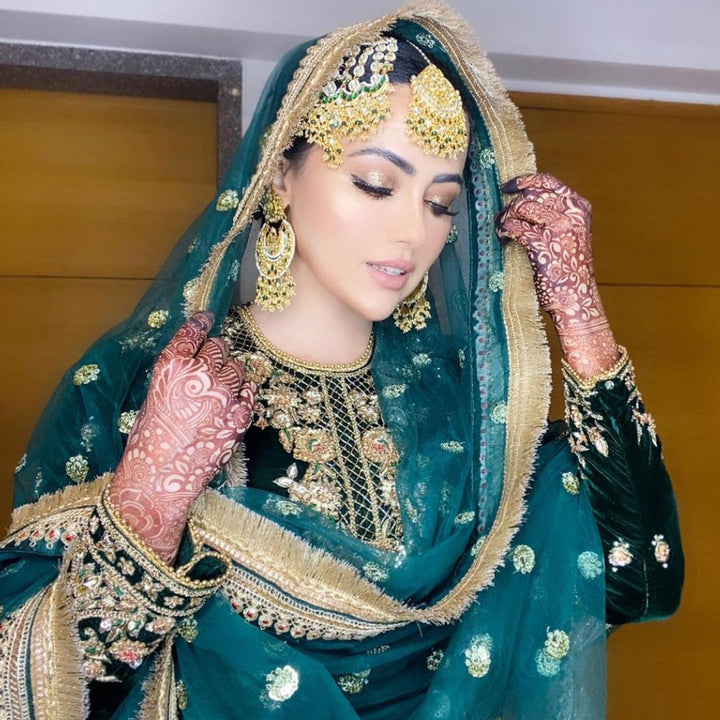 Sana Khan Look